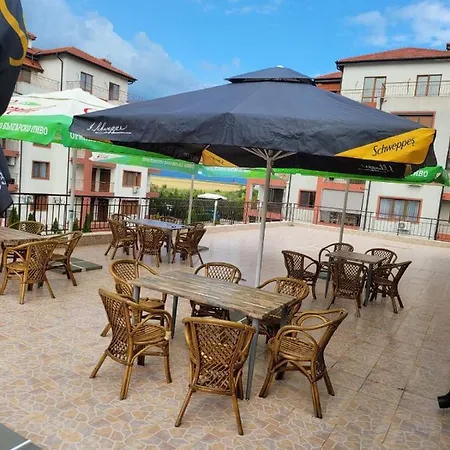 Famagusta Antoniya Hotel de apartamente Aheloi