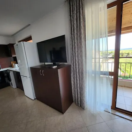 Famagusta Antoniya * Aheloy