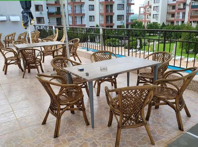 Aparthotel Famagusta Antoniya Acheloj