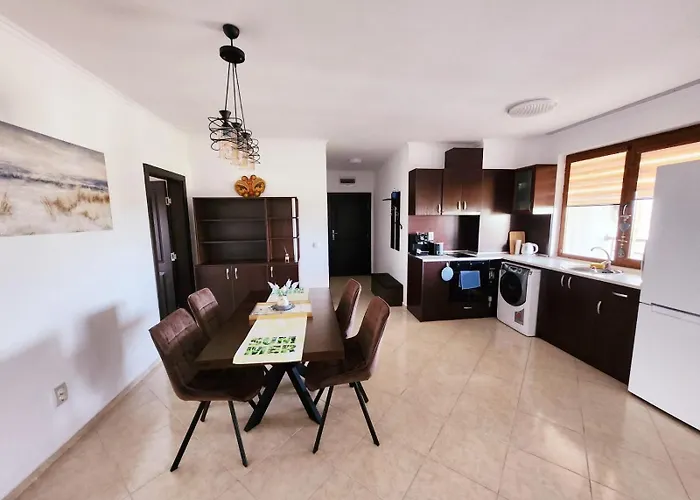 Aparthotel Famagusta Antoniya Acheloj